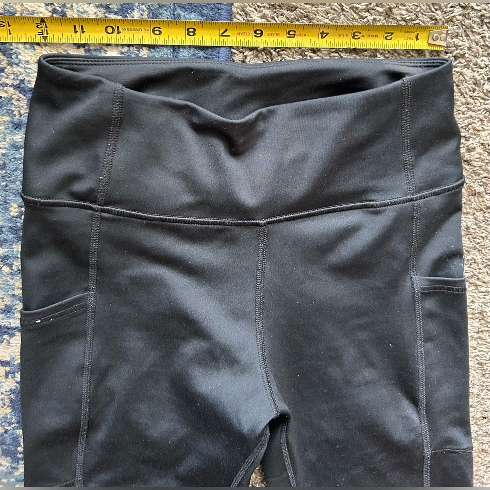 Marika Black Leggings w/ pockets- size m - Picture 3 of 8